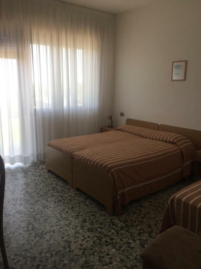 Hotel Margherita Sottomarina Exterior photo